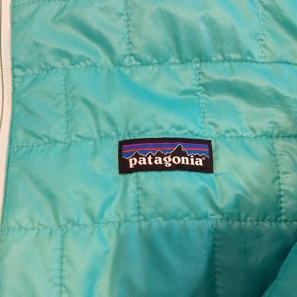 SOLD  Patagonia Nano Puff jacket - Picture 2 of 4